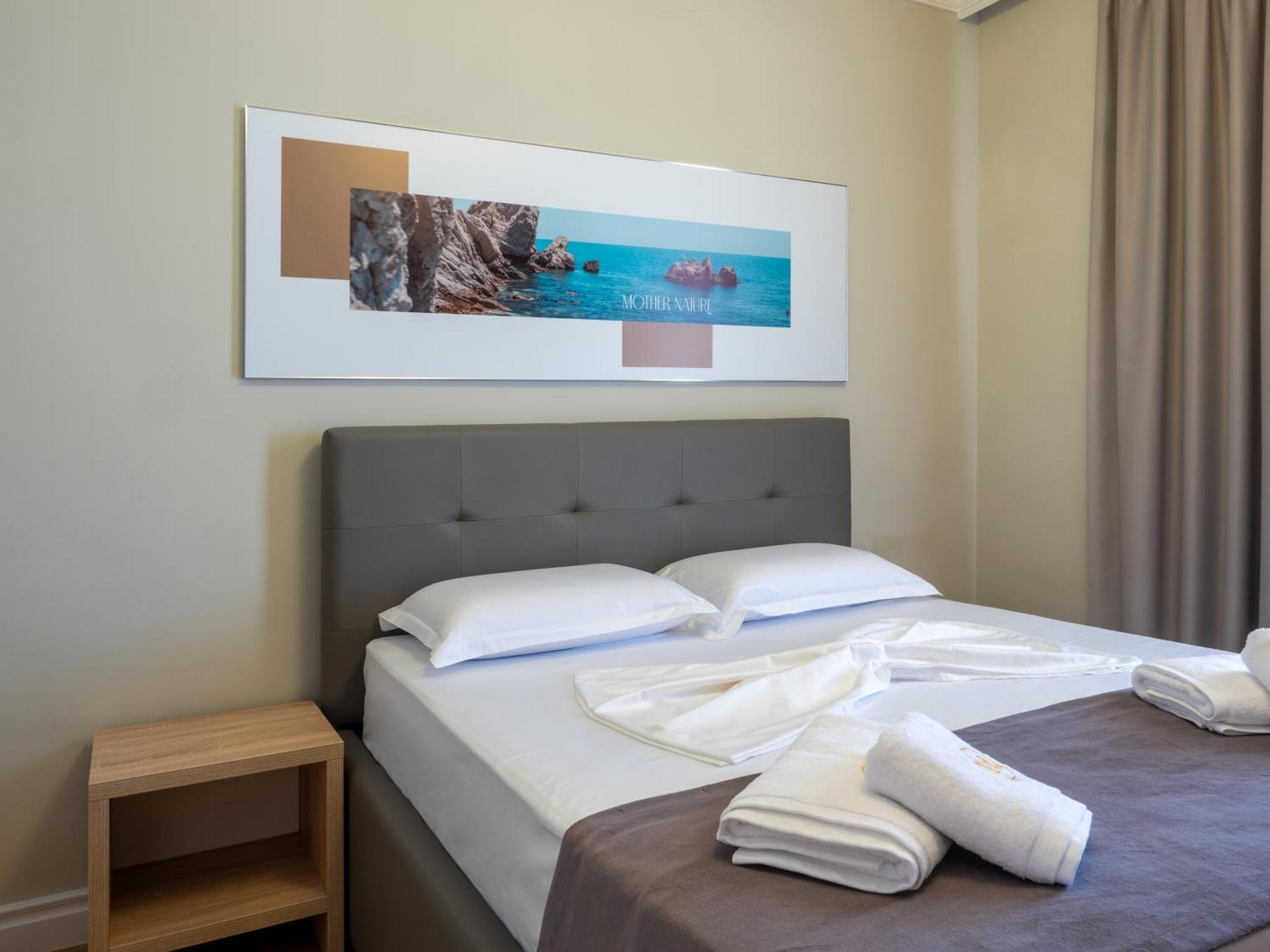 Nia Boutique Hotel By Rapo'S Resort Himare Exterior foto