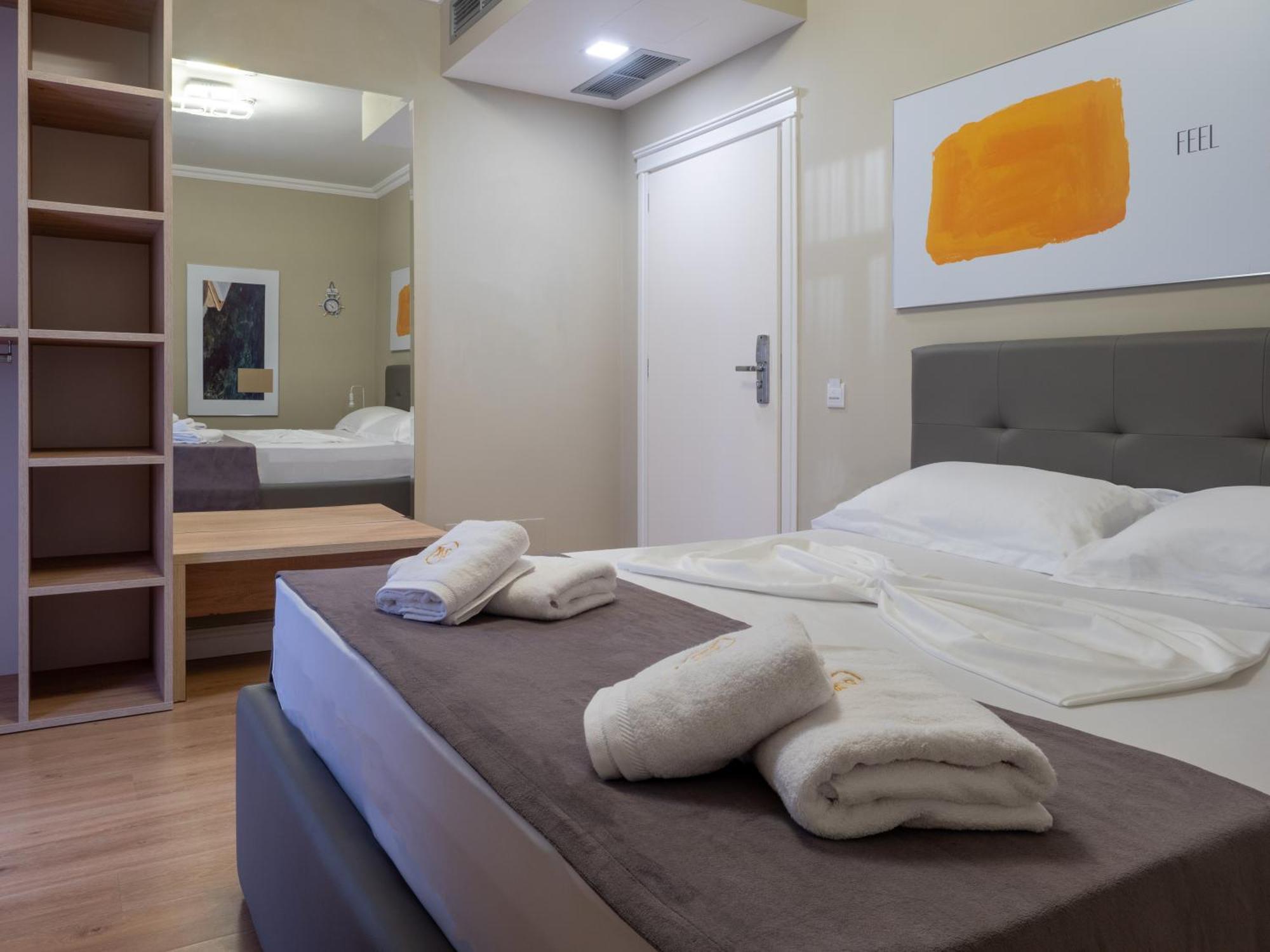 Nia Boutique Hotel By Rapo'S Resort Himare Exterior foto